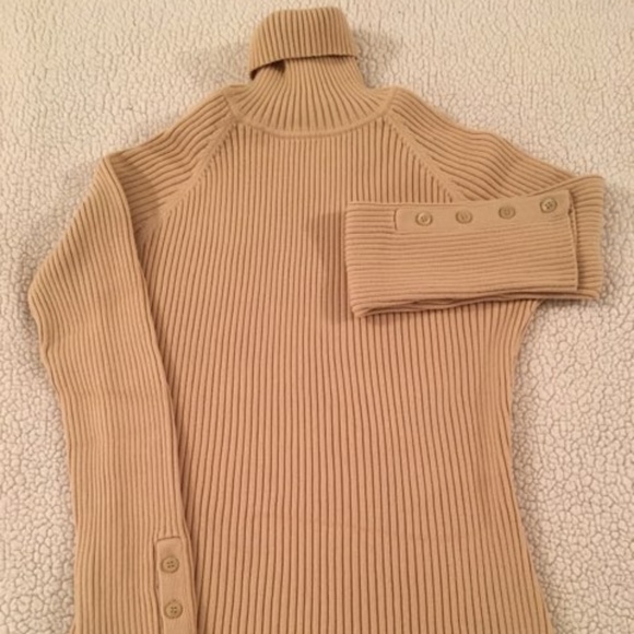Context Sweaters - CONTEXT Beige Turtleneck Sweater - Size M